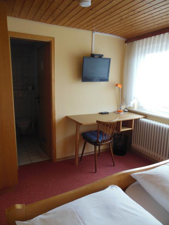 Gruener Baum Hotel Щетен Екстериор снимка