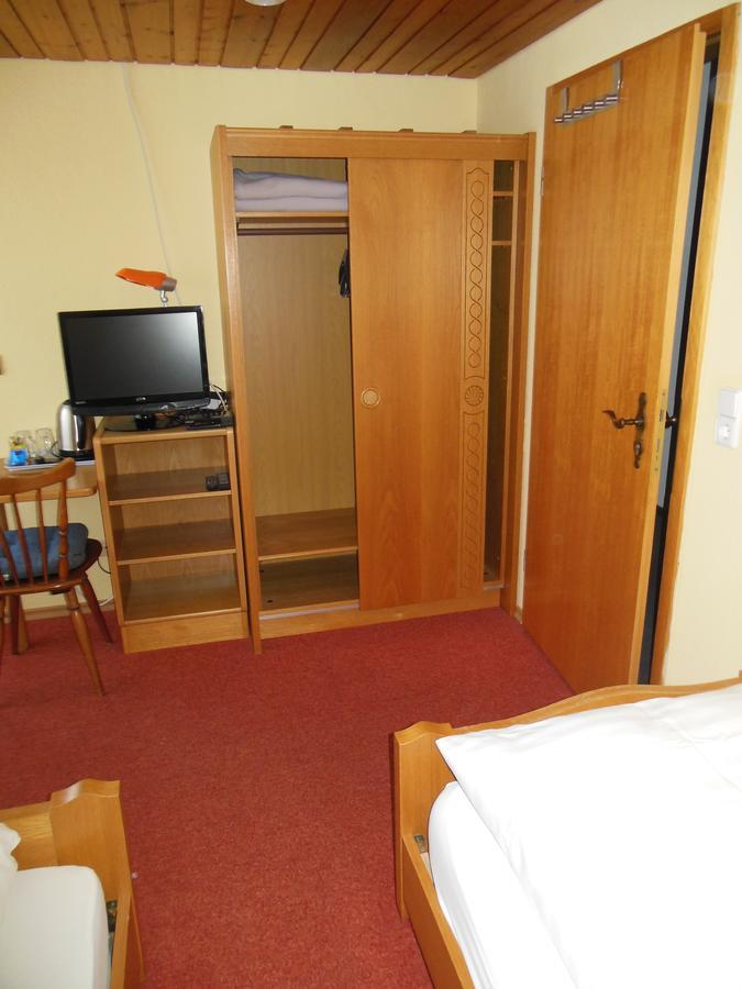 Gruener Baum Hotel Щетен Екстериор снимка